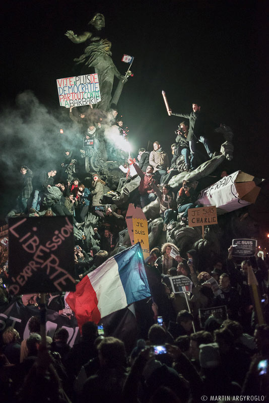 Place de la Nation à Paris - 11 janvier 2015 - Marche républicaine en hommage aux victimes des attentats contre le journal Charlie Hebdo, à Montrouge et à l'Hyper Cacher de la porte de Vincennes
