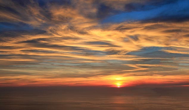 Lever de soleil sur la mer